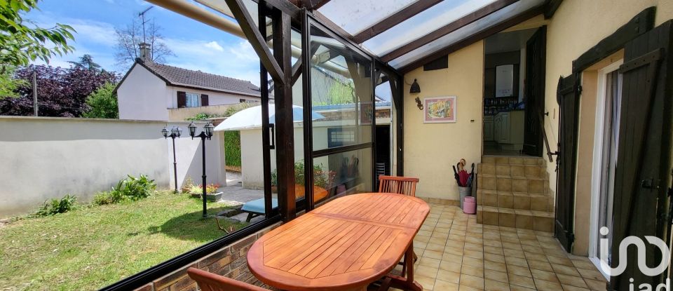 House 5 rooms of 120 m² in Noisy-le-Grand (93160)