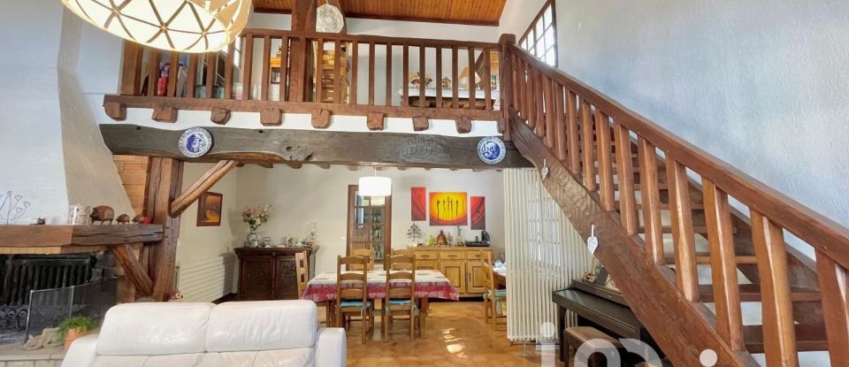 House 5 rooms of 200 m² in Les Mathes (17570)