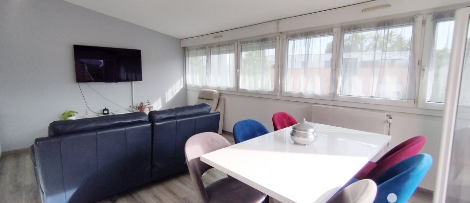 Appartement 4 pièces de 74 m² à Les Ulis (91940)