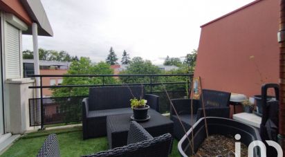 Apartment 4 rooms of 74 m² in Les Ulis (91940)