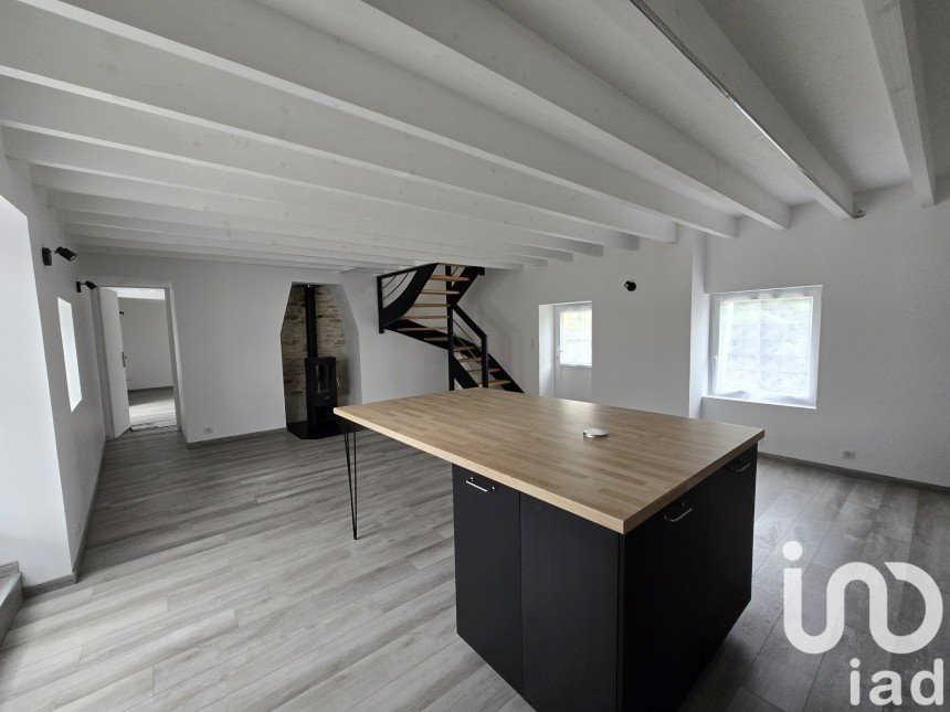 Maison 5 pièces de 145 m² à Guenrouet (44530)