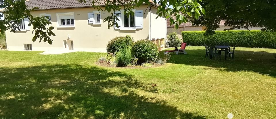 Maison 4 pièces de 95 m² à Saint-Florentin (36150)