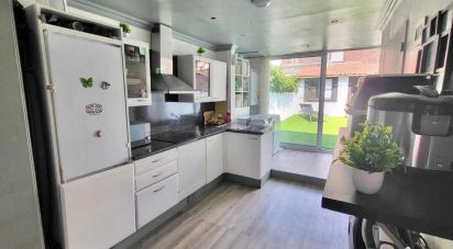 Maison 4 pièces de 82 m² à Tourcoing (59200)