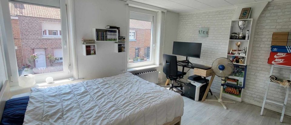 Maison 4 pièces de 82 m² à Tourcoing (59200)