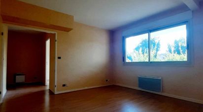 Apartment 3 rooms of 72 m² in Talant (21240)