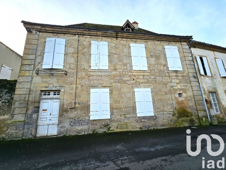 Maison de ville 7 pièces de 180 m² à Saint-Céré (46400)