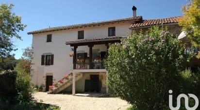 Country house 8 rooms of 187 m² in Latronquière (46210)