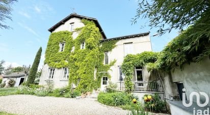 House 8 rooms of 272 m² in Saint-Priest-en-Jarez (42270)