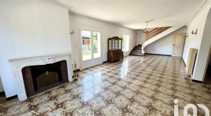 Traditional house 8 rooms of 212 m² in Lescar (64230)