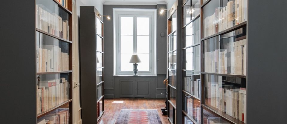 Appartement 4 pièces de 163 m² à Nantes (44000)