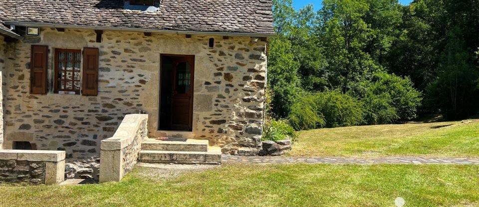 Maison de campagne 5 pièces de 100 m² à Saint Geniez d'Olt et d'Aubrac (12130)