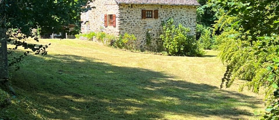 Maison de campagne 5 pièces de 100 m² à Saint Geniez d'Olt et d'Aubrac (12130)