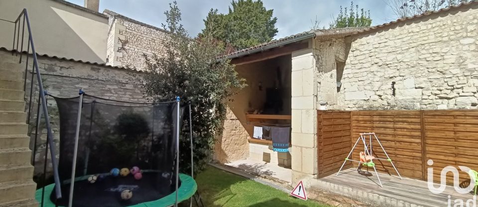 Maison 9 pièces de 200 m² à Loudun (86200)