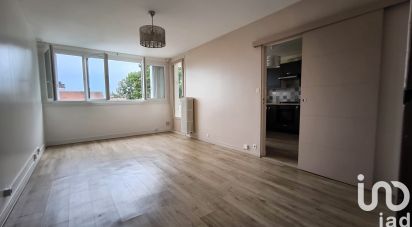 Apartment 4 rooms of 79 m² in Allonnes (72700)