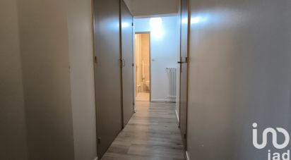 Apartment 4 rooms of 79 m² in Allonnes (72700)