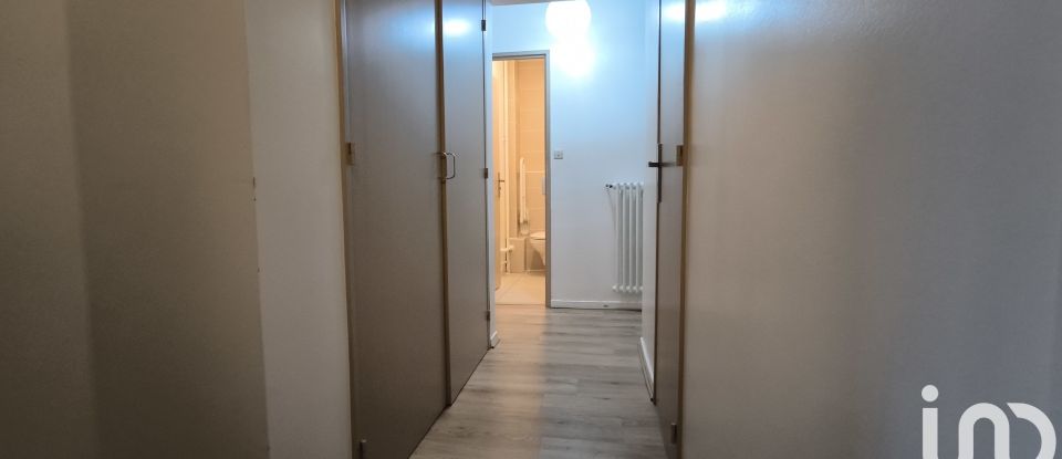 Appartement 4 pièces de 79 m² à Allonnes (72700)