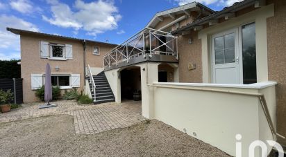 Maison 7 pièces de 210 m² à Quincié-en-Beaujolais (69430)