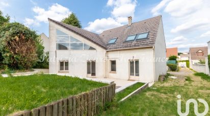 Traditional house 7 rooms of 167 m² in La Ville-du-Bois (91620)