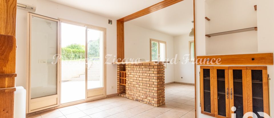 Traditional house 7 rooms of 167 m² in La Ville-du-Bois (91620)