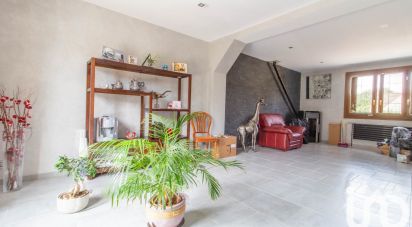 Maison traditionnelle 7 pièces de 165 m² à Fleury-les-Aubrais (45400)