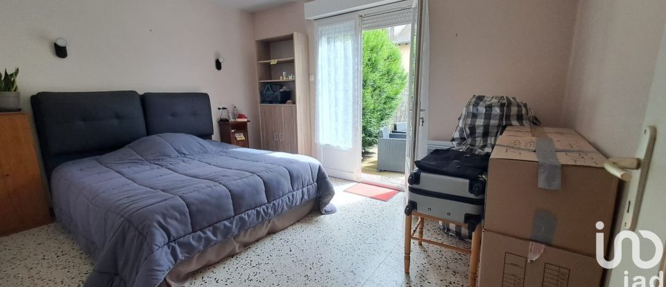 Maison de village 4 pièces de 82 m² à Saint-Hilaire-les-Andrésis (45320)