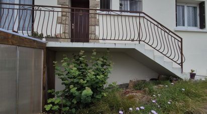 Traditional house 4 rooms of 102 m² in Ploumagoar (22970)