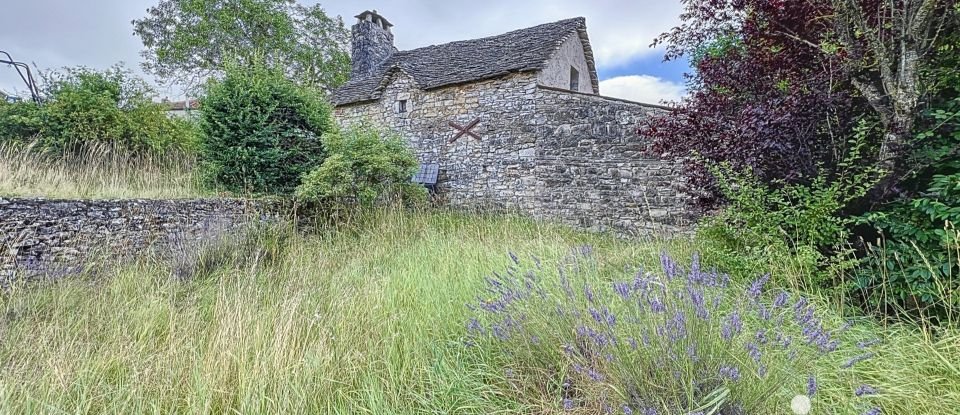 Country house 10 rooms of 260 m² in Sévérac d'Aveyron (12150)