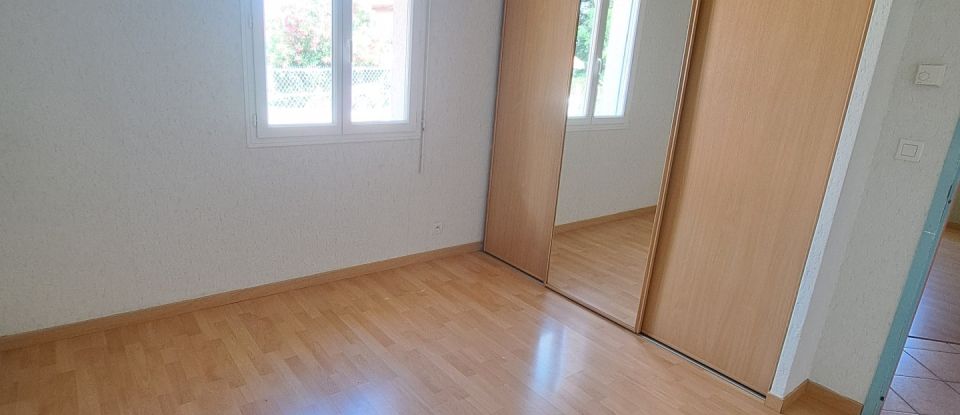 Maison 4 pièces de 92 m² à Dours (65350)