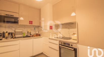 Apartment 4 rooms of 95 m² in Paris (75020)