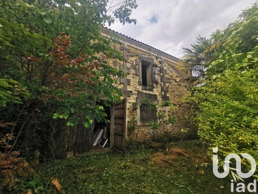 Barn conversion 3 rooms of 73 m² in Chadenac (17800)