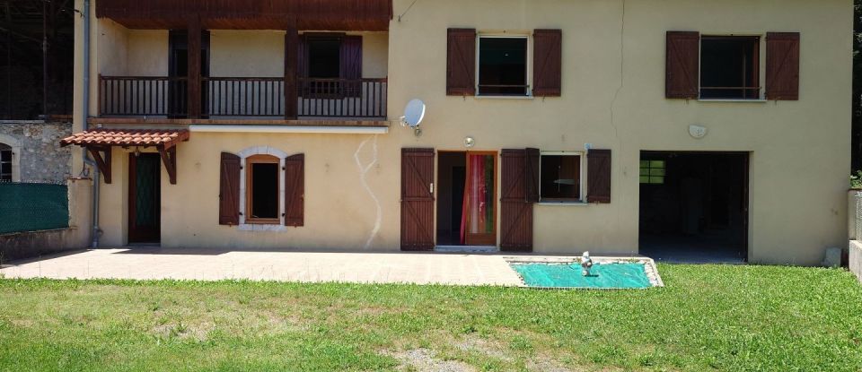 House 5 rooms of 160 m² in Aventignan (65660)