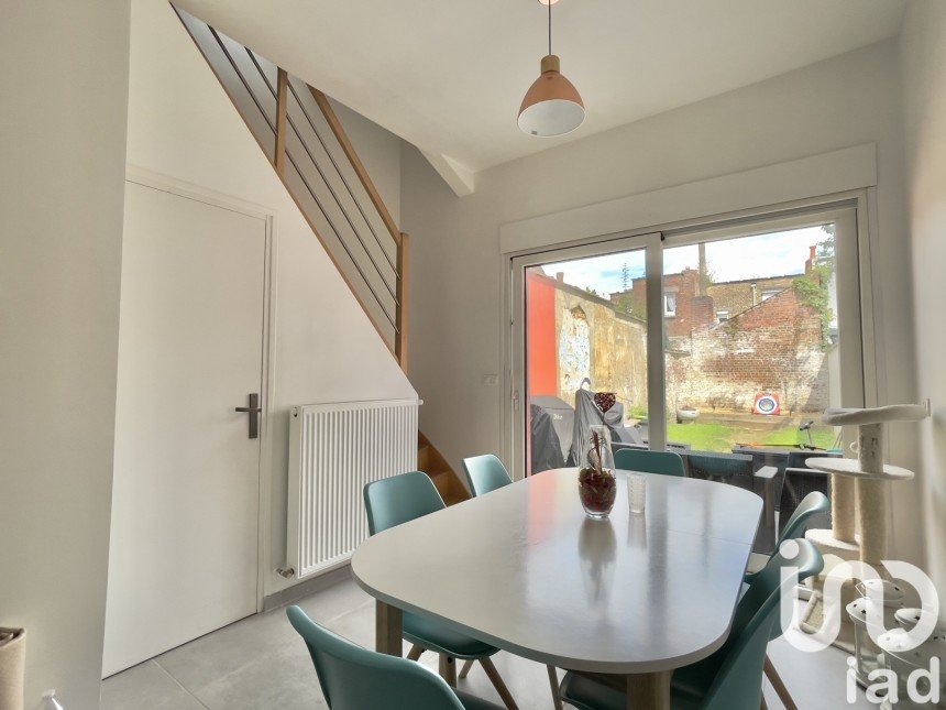 Maison 4 pièces de 75 m² à Roubaix (59100)