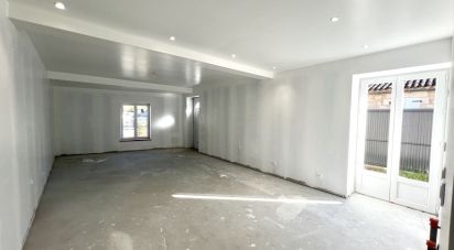 Maison 4 pièces de 75 m² à Villeneuve (33710)