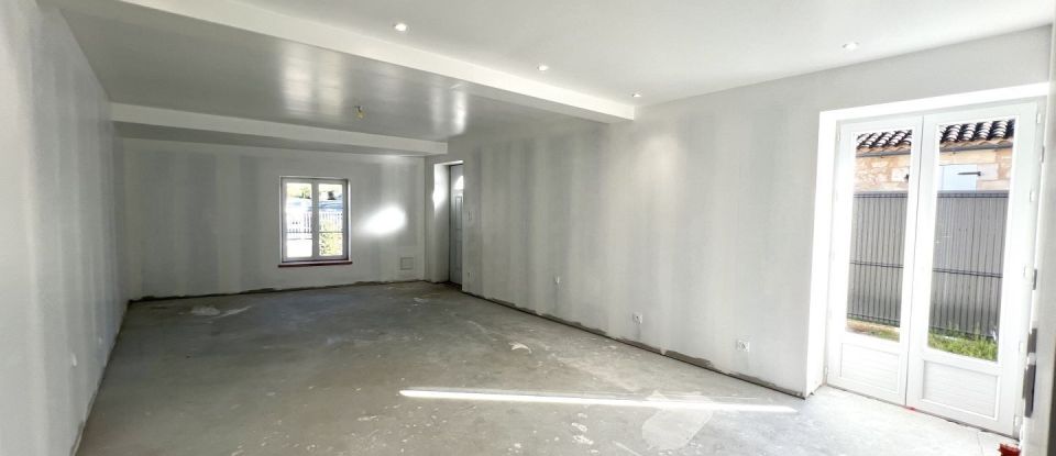 Maison 4 pièces de 75 m² à Villeneuve (33710)