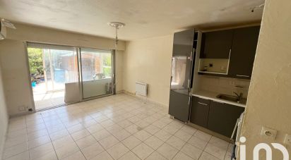 Appartement 2 pièces de 45 m² à Six-Fours-les-Plages (83140)