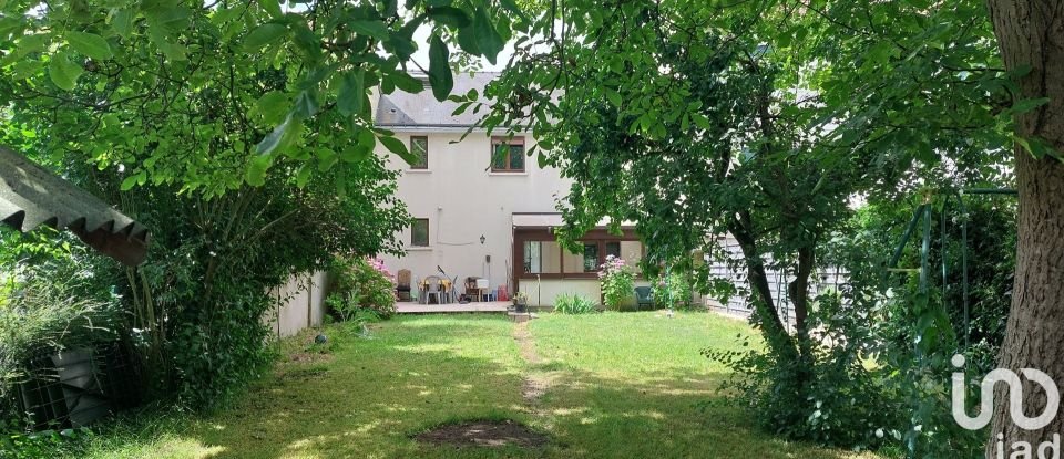 Maison 6 pièces de 137 m² à Wissous (91320)