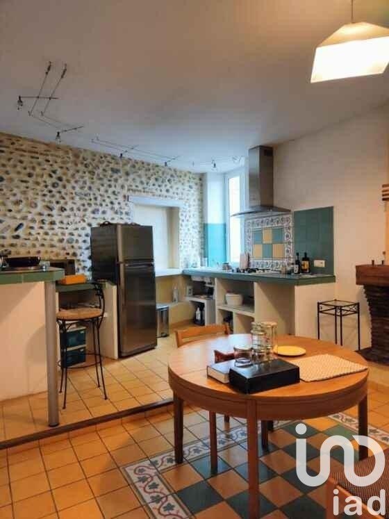 Apartment 4 rooms of 72 m² in Pau (64000)