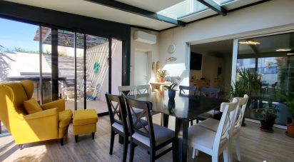 House 4 rooms of 103 m² in Mèze (34140)