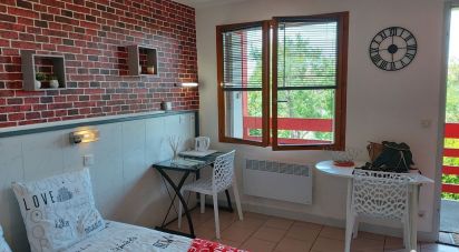 Studio 1 room of 20 m² in Sainte-Savine (10300)