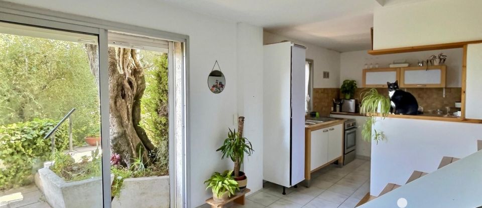 Traditional house 8 rooms of 188 m² in Villefranche-sur-Mer (06230)