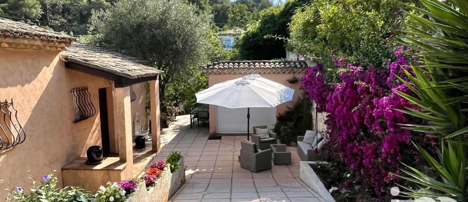 Traditional house 8 rooms of 188 m² in Villefranche-sur-Mer (06230)