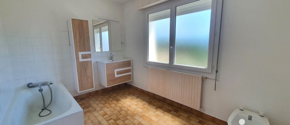 Maison 8 pièces de 190 m² à Le Champ-Saint-Père (85540)