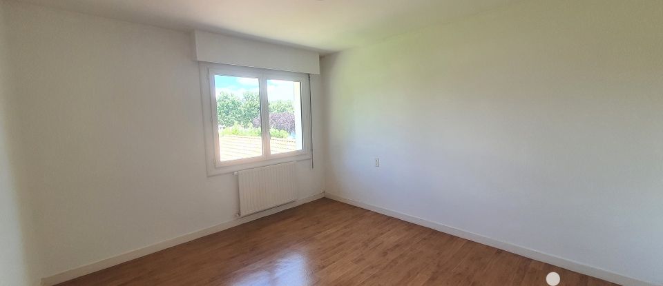 Maison 8 pièces de 190 m² à Le Champ-Saint-Père (85540)