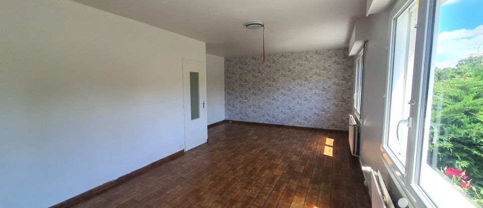 Maison 8 pièces de 190 m² à Le Champ-Saint-Père (85540)