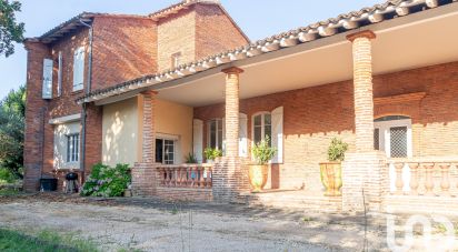 Mansion 8 rooms of 246 m² in Montauban (82000)