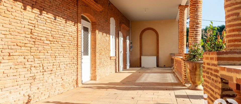 Demeure 8 pièces de 246 m² à Montauban (82000)