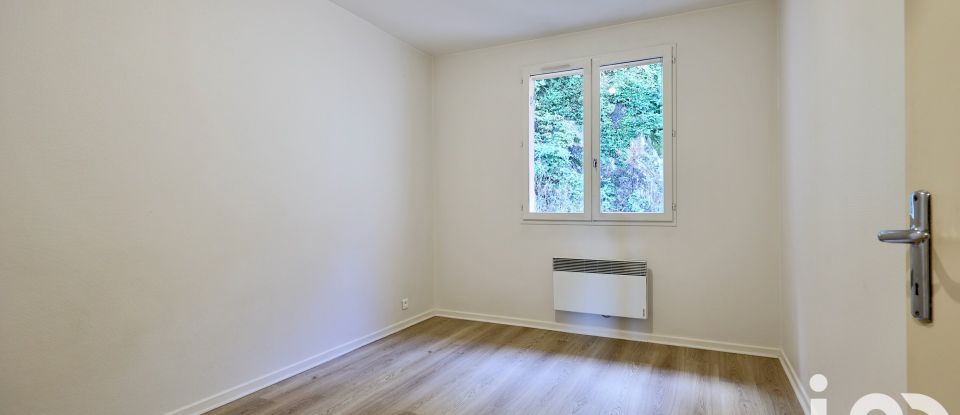 Appartement 3 pièces de 75 m² à Lyon (69004)