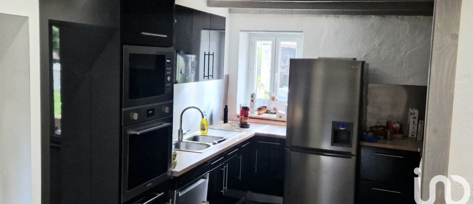 Maison de campagne 5 pièces de 138 m² à Sourzac (24400)