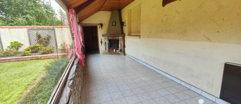 Longère 7 pièces de 174 m² à Melesse (35520)