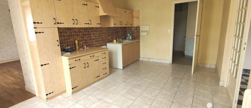 Longère 7 pièces de 174 m² à Melesse (35520)